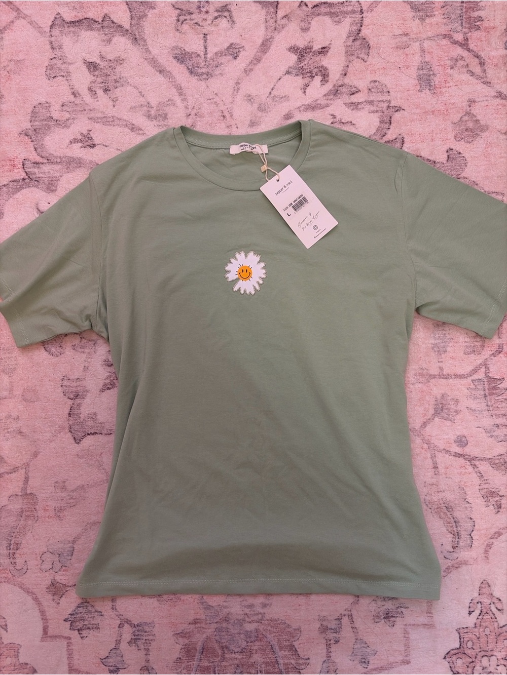 Green Daisy Graphic Tee